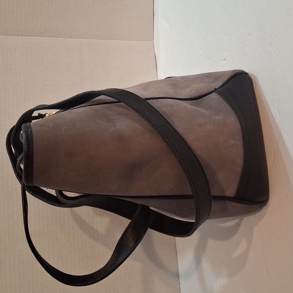 Dooney & Bourke tote - Picture 6 of 16